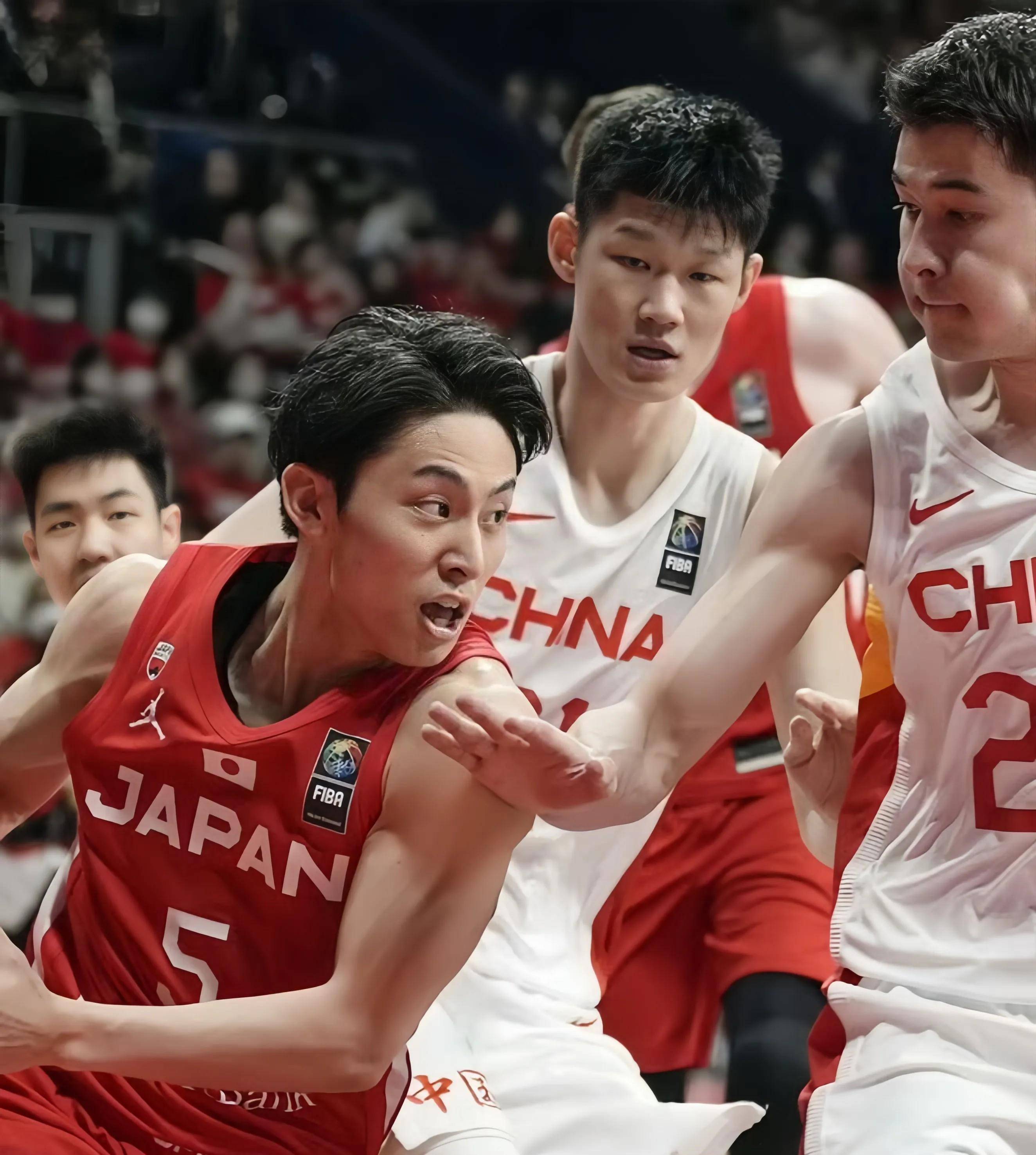 lol 外服加速器-塞维利亚迎亚冠关键赛，清晨更衣室发声，更衣室稳定，身体对抗强度拉满的简单介绍