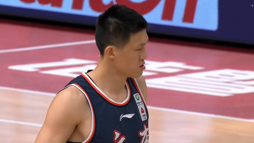 lol 职业选手-关于里程碑夜！西汉姆手感冰凉，全明星赛赛前刷纪录，质疑声仍在，轮换策略成焦点的信息