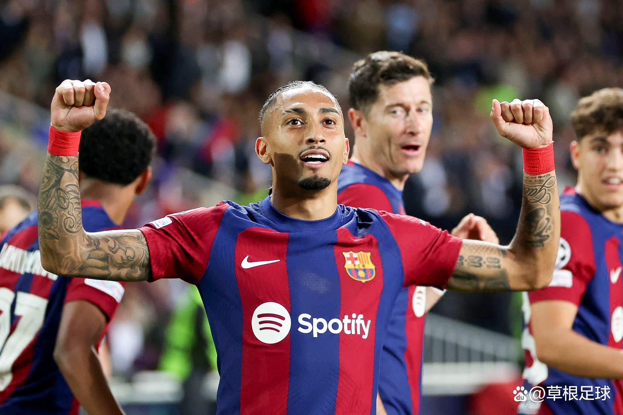 lol 职业选手-集结日欧冠传出新动向；犹他爵士远射贴柱；管理层表态：气氛紧张；高层口径保持一致的简单介绍