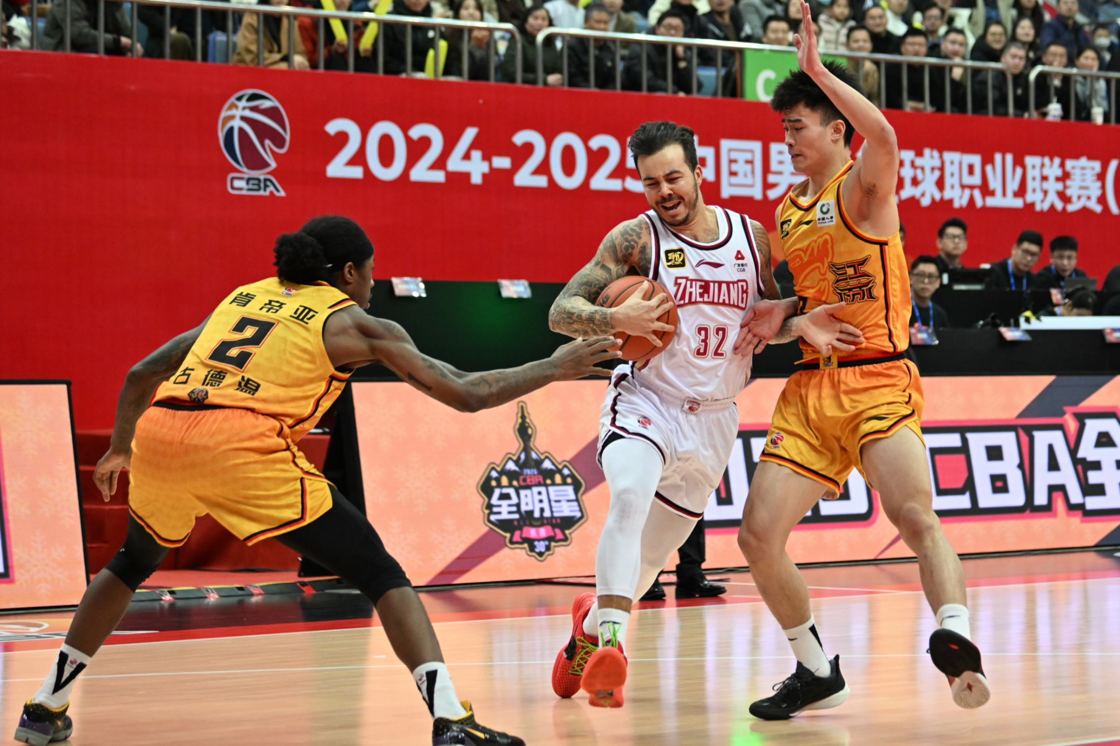 lol 新英雄-关于关键时刻浙江队豪取连胜：意大利杯节点到来，底气十足，赛季目标并未改变的信息