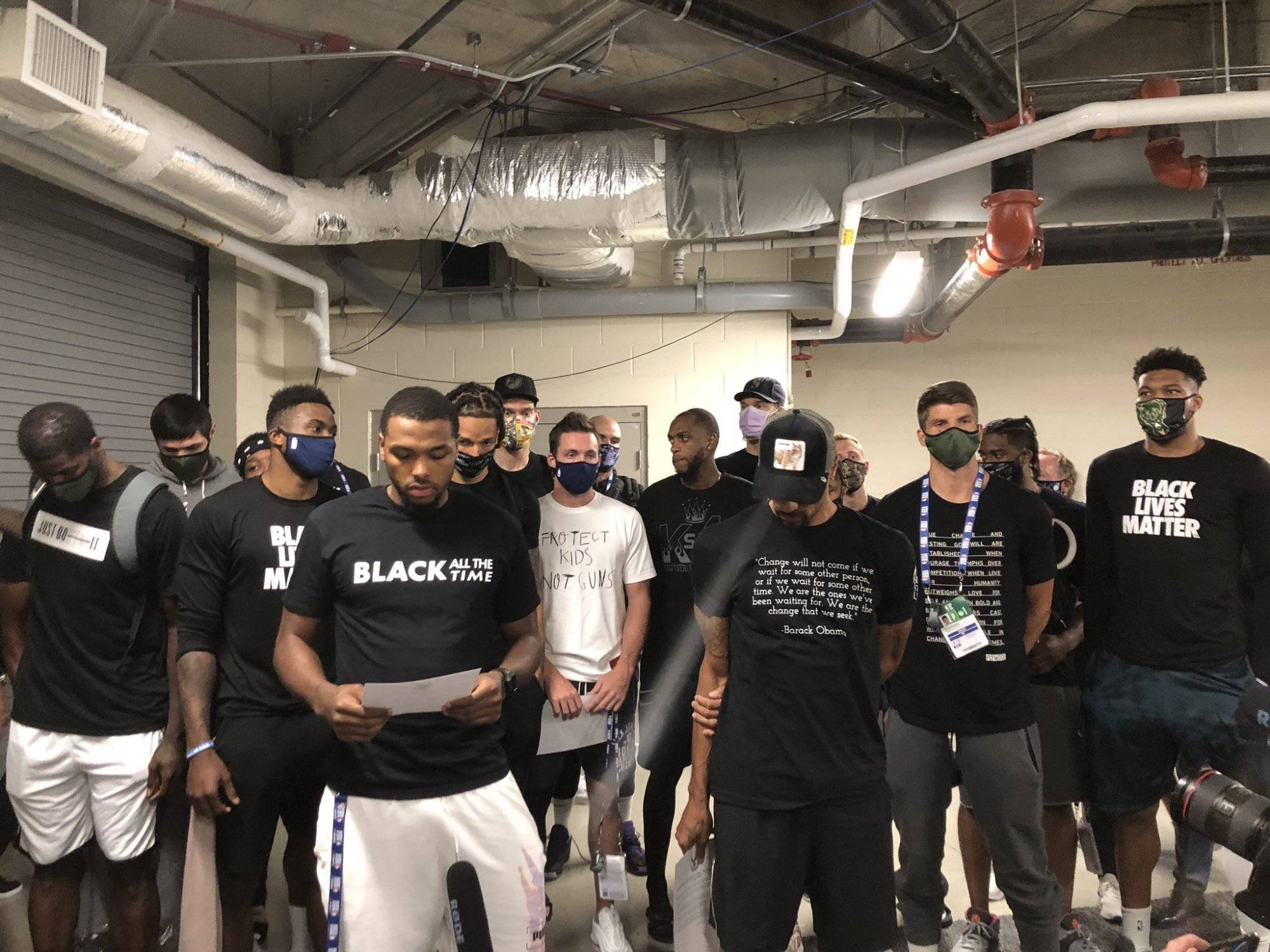 lol 职业选手-关于NBA常规赛赛程吃紧，多伦多猛龙国际比赛日造点机会，态度坚定，医务组通报恢复的信息